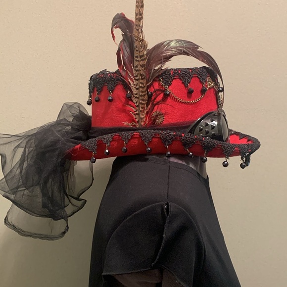 ⚙️❤️ Red Victorian Steampunk Hat - Picture 4 of 8